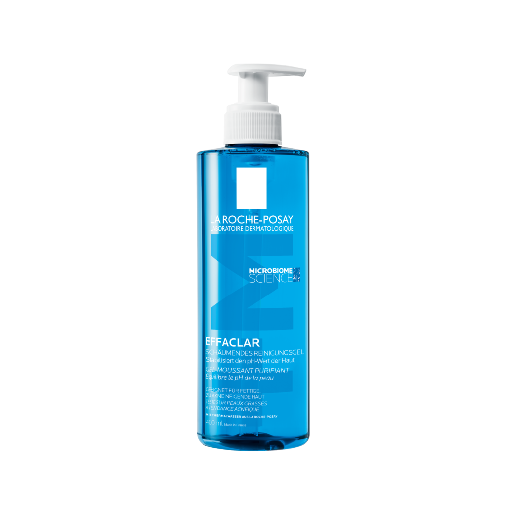 Blaue Flasche Reinigungsgel bei Akne